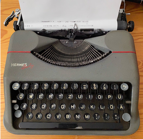 Antike schreibmaschine hermes - antike,