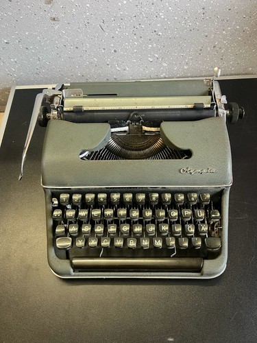 Olympia schreibmaschine - olympia,