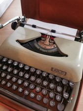 Antike Schreibmaschine "ERIKA"