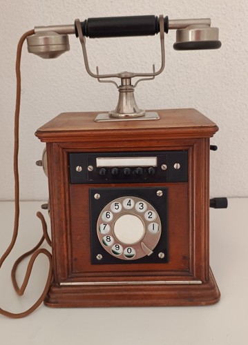 Antikes telefon aus - antikes,