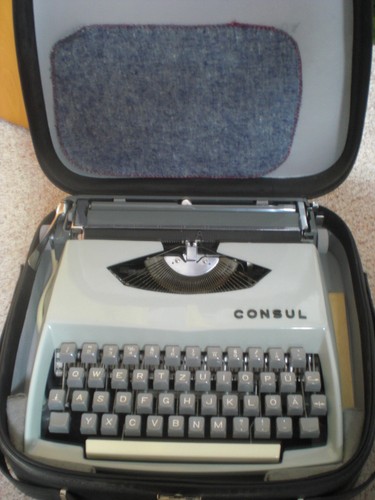 Uralte consul schreibmaschine - uralte,