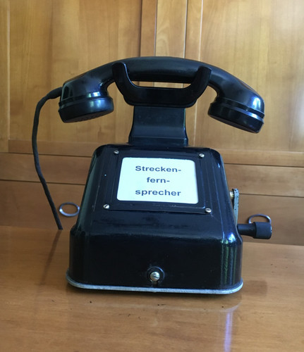 Telefon 33 - telefon,